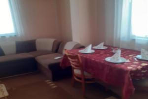 Apartment Ceco, Troyan