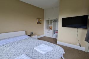 Dunedin City Centre Tidy Affordable Room C, Dunedin