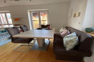 Großzügige Ferienwohnung mit Terrasse und Garten Apartments, Inzell