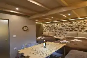 D&P Cell Oneiro. Guest house, Kalavrita