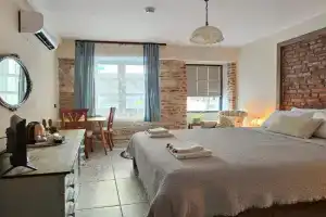 Origin Rooms, Urla