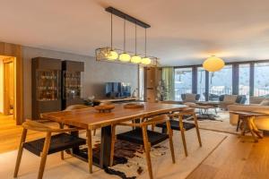 Isard Homes by Select Rentals Apartments, Ransol