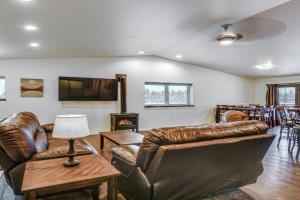 Family-Friendly Home Chena River Access Guest house, Fairbanks