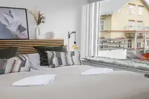 LL Properties - H81 Charming Deluxe Apartment, Akureyri
