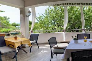 Apartment Gina near the sea, Tice