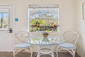 Beach Quarters 2BR #5 and #6 Guest house, Saint Petersburg