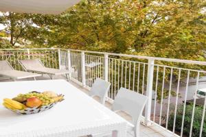 Charming flat in building with solarium Apartments, Lignano Sabbiadoro