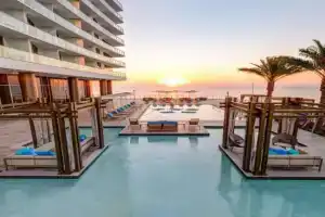 Oceanfront Condo Direct Ocean View Beach Access Guest house, Hollywood