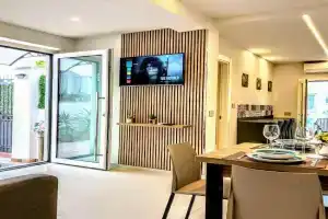 - La Grotta del Mare- Beach and Apuan Alps- Apartments, Sarzana