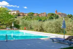 2 Bedroom Stunning Apartment In, Paciano