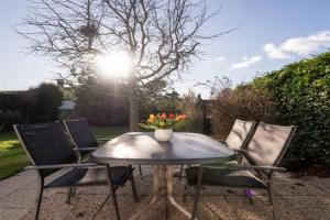 Holiday Home Zeewind 223 with parking by Interhome, Bredene
