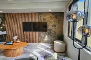 Harbour-view Waterfront Apartment, Darwin