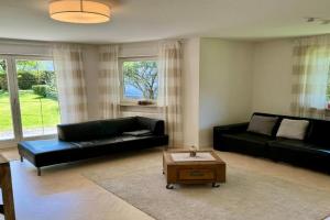 Ferienwohnung Gary mit zwei Terrassen und Garten Apartments, Garmisch-Partenkirchen