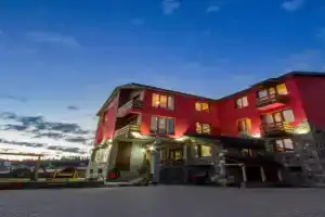 RED HOUSE, Bakuriani