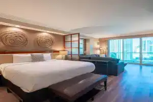 No Resort Fee Strip View Balcony+ Valet Parking, Las Vegas