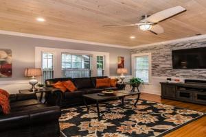 The Osceola Historic District Charm - 10 Minute Walk to FSC & Downtown Guest house, Lakeland