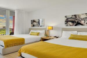 Modern Condo - Amazing Pool - Gym - Balcony Guest house, Hollywood