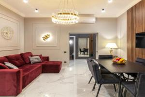 LEOGRAND VIP on Svobody Avenue 43 Apartments, Lvov
