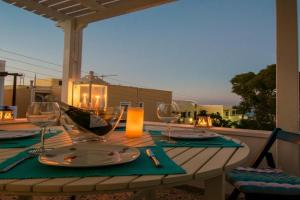 Folia Apartments, Fira