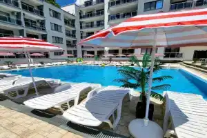 2-bed,2-bath, free private parking Apartments, Golden Sands