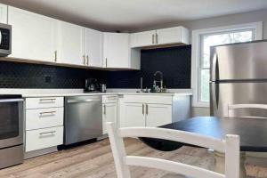 Rotherwood Roost / 2BR/1BA Apartment near UE, Evansville