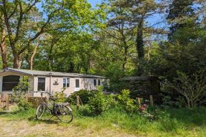 Ruim Chalet, midden in het bos!, Nunspeet