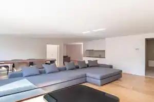 Wollishofen Station 2 bedroom Luxury Apartment, Zurich