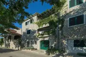 Apartments with WiFi, Brac - 22196, Postira