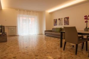Italianflat - Via Steeb apartment, 5 min walk from Arena, Verona
