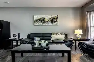 Modern 1 Bedroom Apartment close Falls and Casino, Niagara Falls