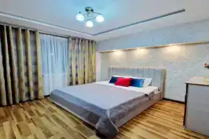 Prostornaya 3 komnatnaya Apartments, Taraz