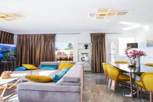 Ilianas R&F Luxury home Apartments, Perama