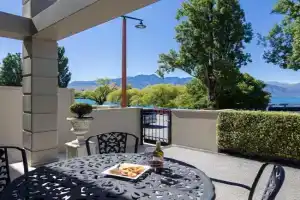 Manuka Lakeside Apt- Free Parking- Walk To Town Apartments, Queenstown