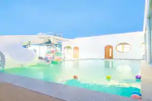 V Pool Villa, Sattahip