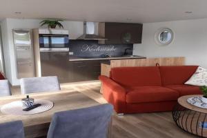 Hausboot Optimo mit Hund Hotel, Wangerland