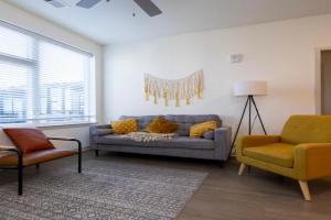 Modern Nulu 2BR CozySuites 01, Louisville