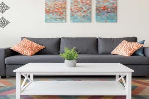 TWO Stunning Nulu CozySuites, Louisville