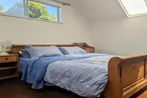 Ocean Park Loft Guest house, Surrey
