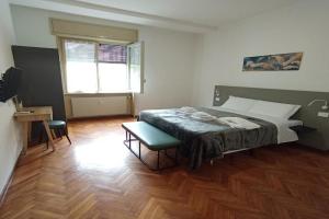 Megaride's dépendance Guest house, Como