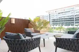 EasyGo - Azizi Riviera 13 Deluxe Studio, Dubai
