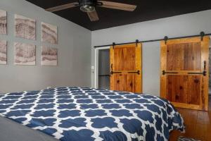 Johns Hopkins Historic Renovated home - Fells Point! Guest house, Baltimore