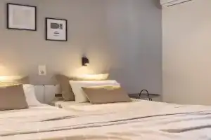 Ciel Comfort Living Apartments, Laganas