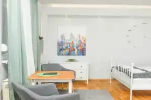 Studio 91 with Great WI-FI and free parking, Belgrade
