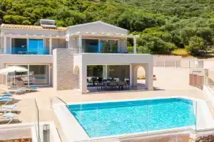 Villa Daisy, Barbati