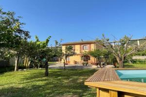 Casa Aia Sole with pool, A/C, garden, barbecue, Massarosa