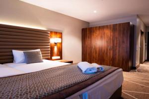 Puzzle Hotel Airport Frankfurt, Russelsheim