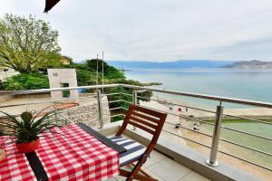 Room Marica, Baska