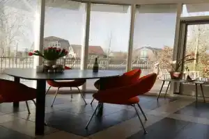 Lovely house on the water near Amsterdam, Hilversum