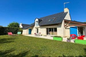 Carnac : Maison 5 pièces avec jardin, 7 pers, WiFi, animaux admis - FR-1-377-82 Guest house, Carnac