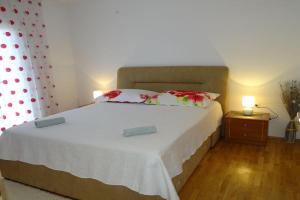 Apartment-Roncevic-2-mit-Meeresblick, Rovanjska